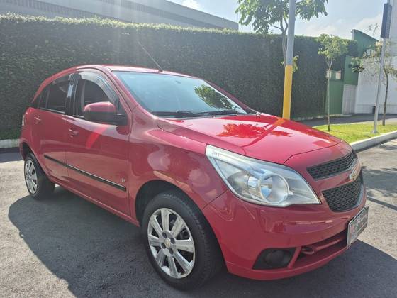 CHEVROLET AGILE 1.4 MPFI LT 8V FLEX 4P MANUAL CHEVROLET AGILE 1.4 MPFI LT 8V FLEX 4P MANUAL
